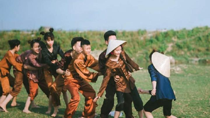 Bonobo: Nguồn Gốc Tiến Hóa Của Ngôn Ngữ Con Người?