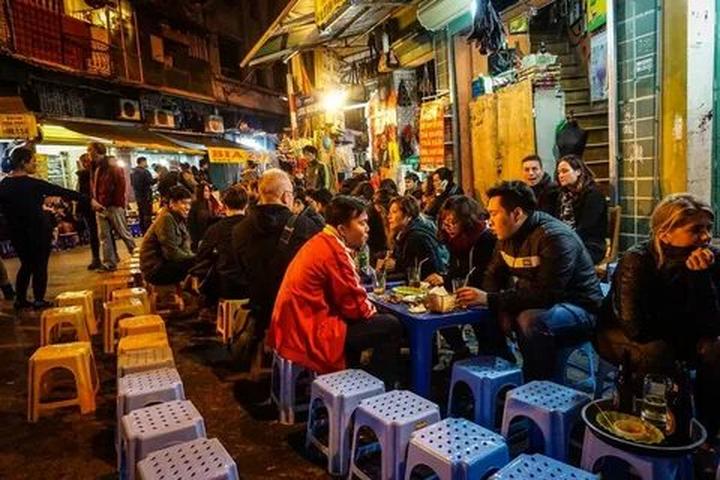 Hotspot Matrix và Quán cafe đầu tiên CẤM khách dùng laptop ngồi làm việc: ''Khách yêu cầu